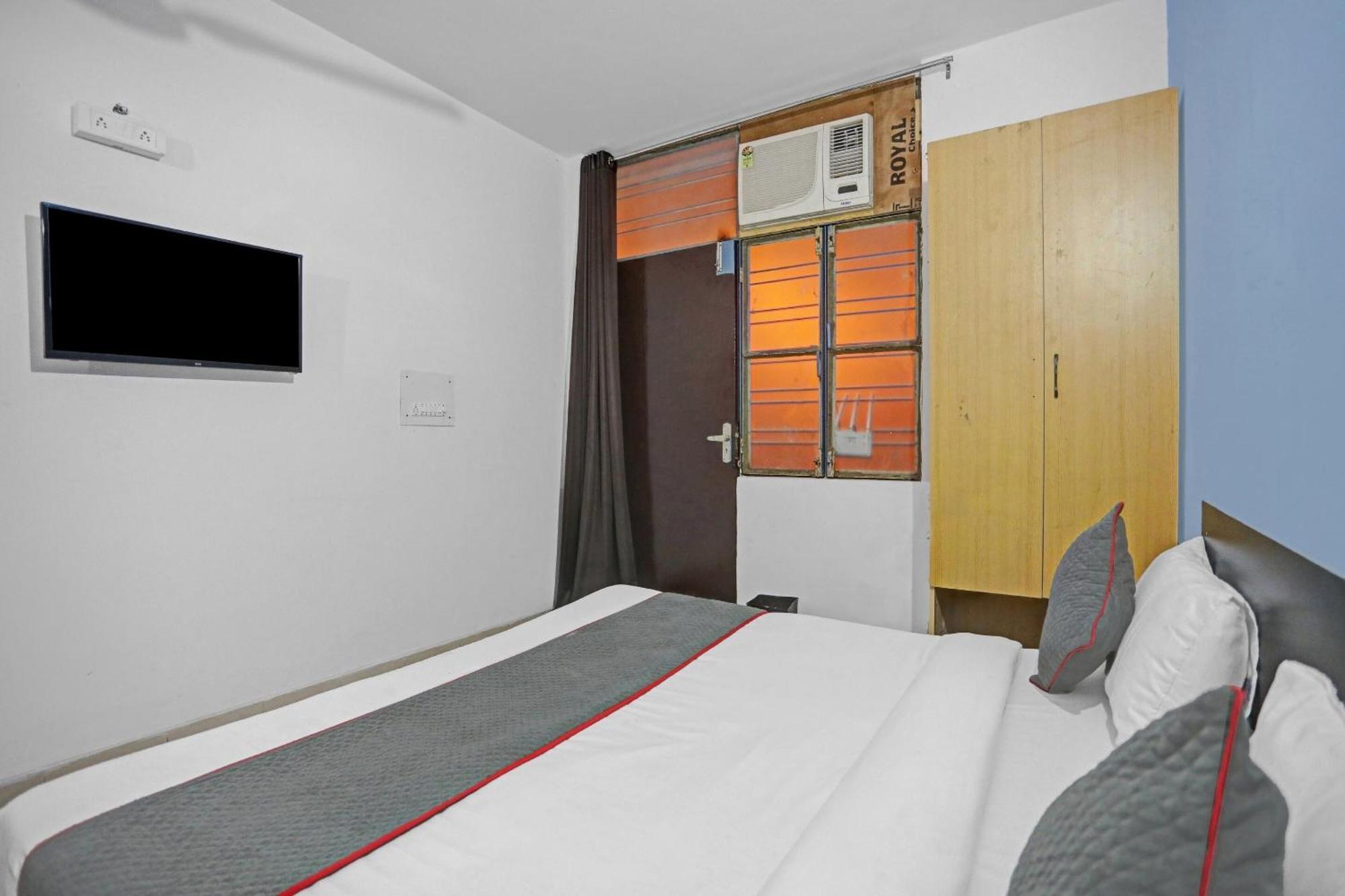 Collection O Jps Near Pvr Vikaspuri Delhi Hotel Exterior photo
