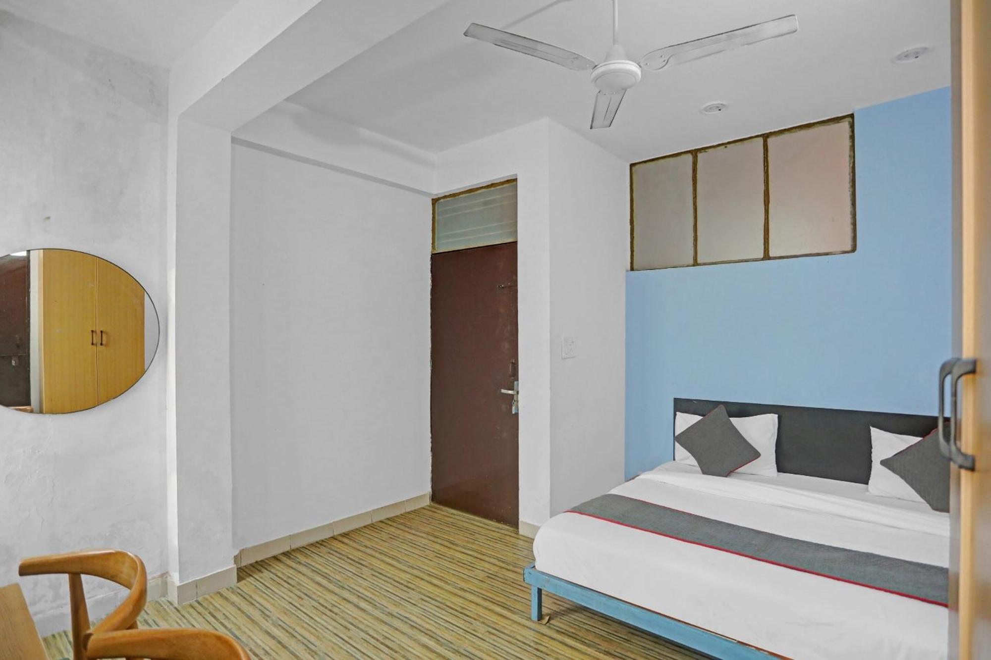 Collection O Jps Near Pvr Vikaspuri Delhi Hotel Exterior photo